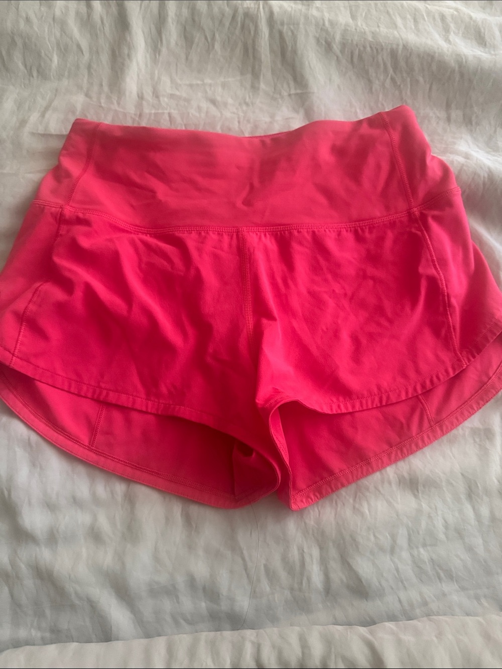 Lululemon Speed Up High-Rise Lined Short 2.5" Lip Gloss Size 4 - Picture 2 of 4
